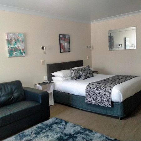 Sandstock Motor Inn Армидейл Экстерьер фото