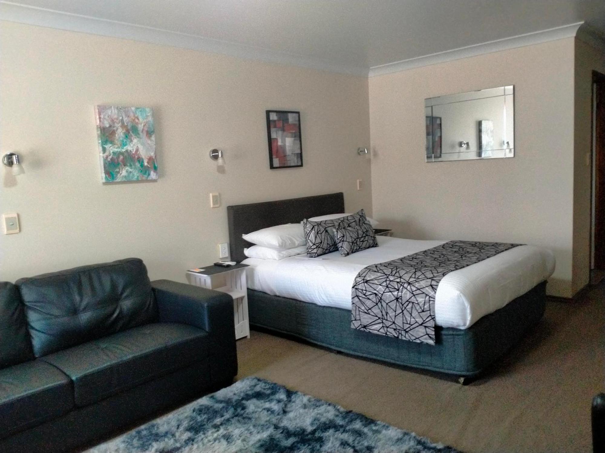 Sandstock Motor Inn Армидейл Экстерьер фото